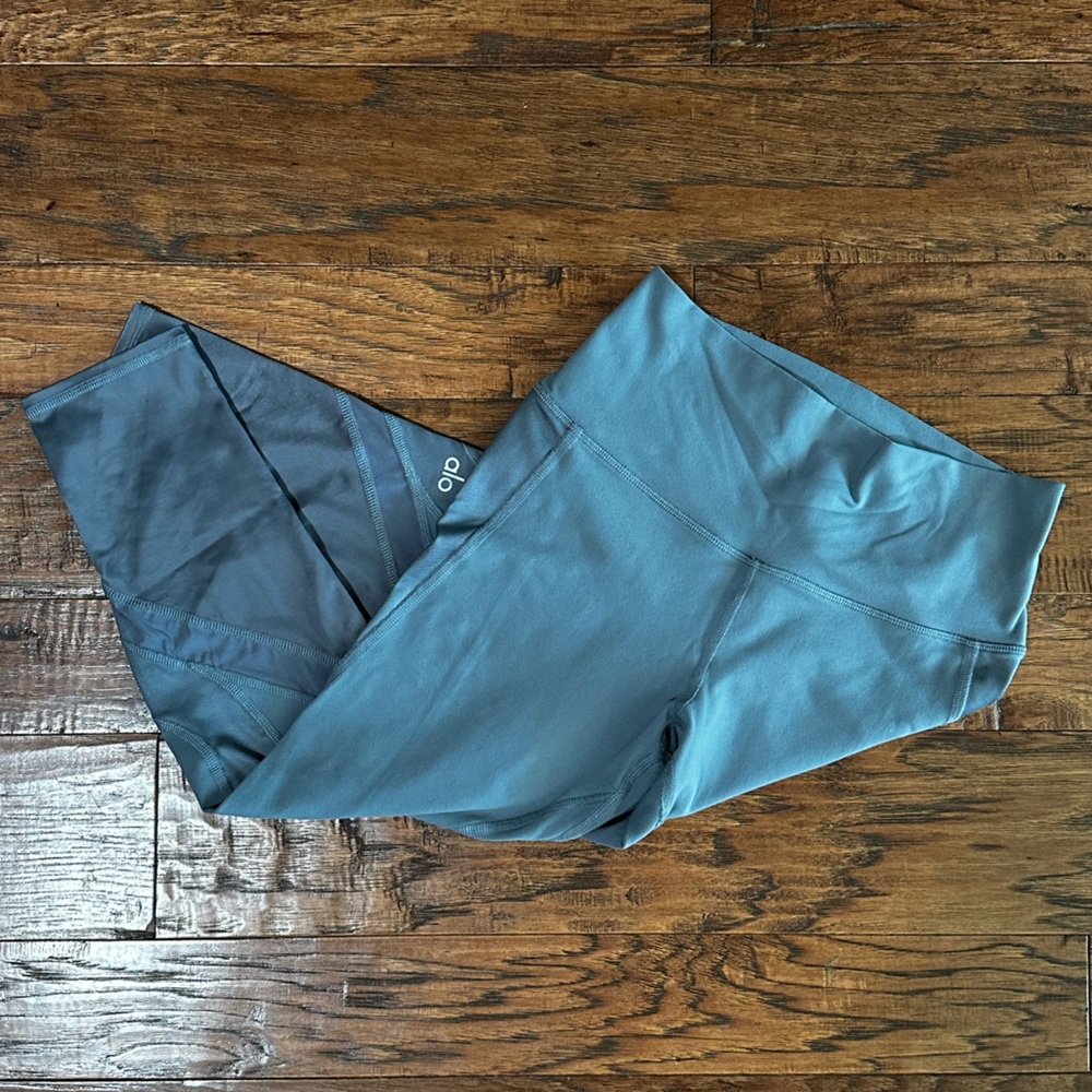 ALO YOGA Women's High Waist Epic Crop Legging Mesh Satin - Size Small